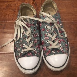 Converse all star grey blue denim floral roses  print youth size 3